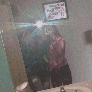 Meet your Posher, Abbey